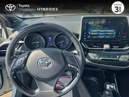 Photo 8 Toyota C-HR  122h Collection 2WD E-CVT RC18