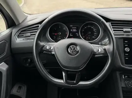 Photo 29 Volkswagen Tiguan allspace  2.0 TDI 150ch Confortline Business Euro6d-T