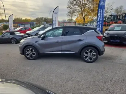 Photo 22 Renault Captur  1.6 E-Tech hybride 145ch Intens -21