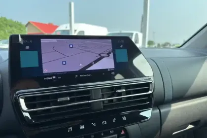 Photo 15 Citroën C5 aircross  Hybride Rechargeable 225 e-EAT8