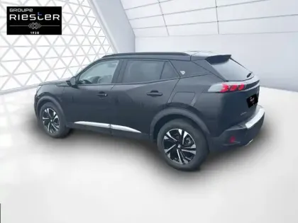 Photo 30 Peugeot 2008  PureTech 130 S&S BVM6