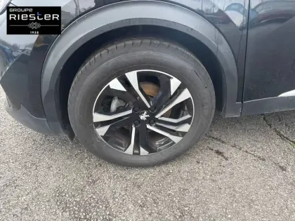 Photo 36 Peugeot 2008  PureTech 130 S&S BVM6