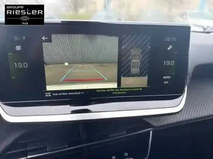 Photo 42 Peugeot 2008  PureTech 130 S&S BVM6