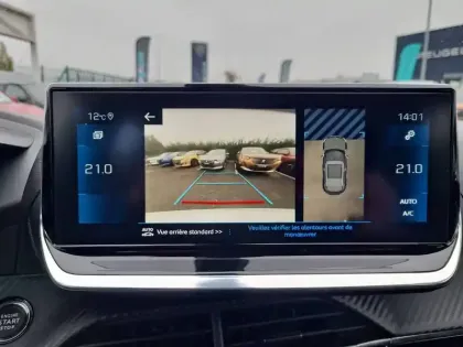 Photo 8 Peugeot 2008  PureTech 130 S&S BVM6