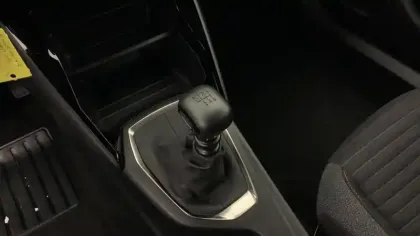 Photo 22 Peugeot 2008  PureTech 100 S&S BVM6 Active