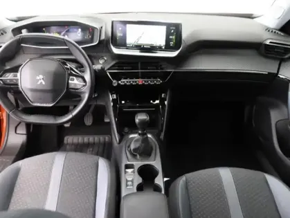 Photo 7 Peugeot 2008  1.2 PureTech 130ch S&S Allure