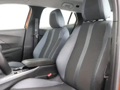 Photo 8 Peugeot 2008  1.2 PureTech 130ch S&S Allure