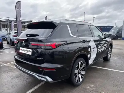 Photo 20 Mitsubishi Outlander  2.4 PHEV 306ch Instyle 4WD