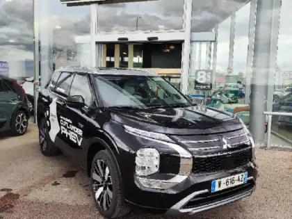 Photo 2 Mitsubishi Outlander  2.4 PHEV 306ch Instyle 4WD