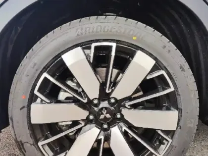 Photo 8 Mitsubishi Outlander  2.4 PHEV 306ch Instyle 4WD