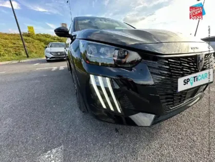 Photo 12 Peugeot 208  1.2 Hybrid 110ch GT e-DCS6