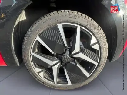 Photo 9 Peugeot 208  1.2 Hybrid 145ch GT e-DCS6