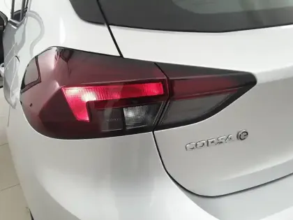 Photo 17 Opel Corsa  Electrique 136 ch & Batterie 50 kWh