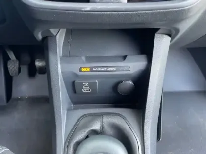 Photo 17 Ford Transit Courier Fourgonnette 1.0 EcoBoost 100ch Trend