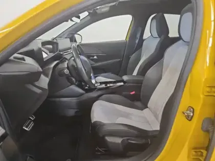 Photo 12 Peugeot 208  e- 136ch GT Pack