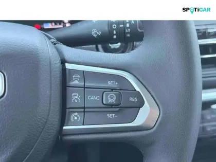 Photo 28 Jeep Compass  1.3 Turbo T4 190ch PHEV 4xe Altitude AT6 eAWD