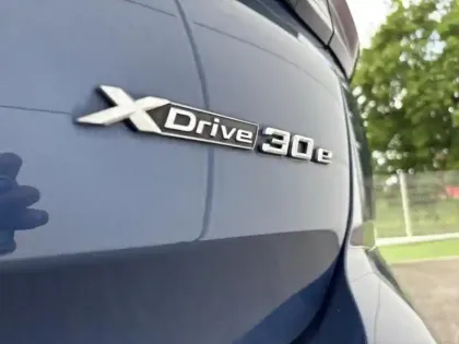 Photo 6 BMW X3  xDrive30e 292ch Business Design