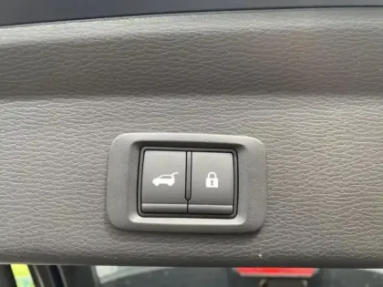 Photo 13 Mitsubishi Outlander  2.4 PHEV 306ch Instyle + 4WD