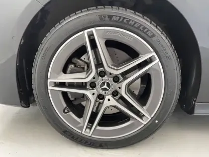 Photo 17 Mercedes Classe A  250 e 8G-DCT