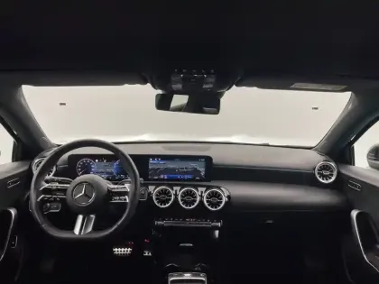 Photo 28 Mercedes Classe A  250 e 8G-DCT