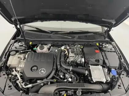 Photo 19 Mercedes Classe A  250 e 8G-DCT