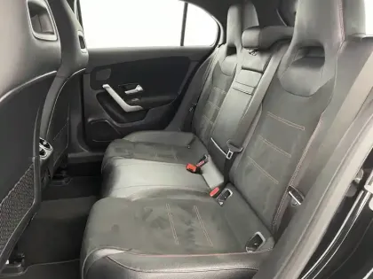 Photo 46 Mercedes Classe A  250 e 8G-DCT