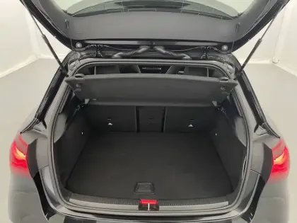 Photo 13 Mercedes Classe A  250 e 8G-DCT