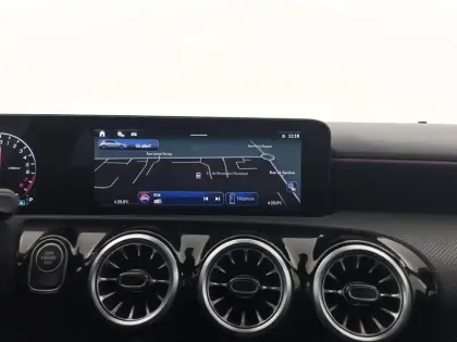 Photo 20 Mercedes Classe A  250 e 8G-DCT