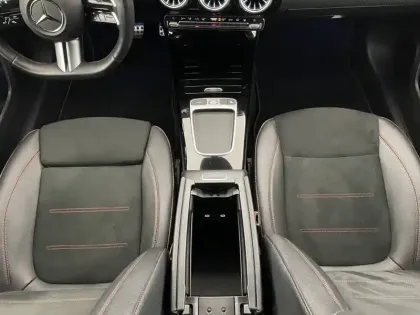 Photo 56 Mercedes Classe A  250 e 8G-DCT