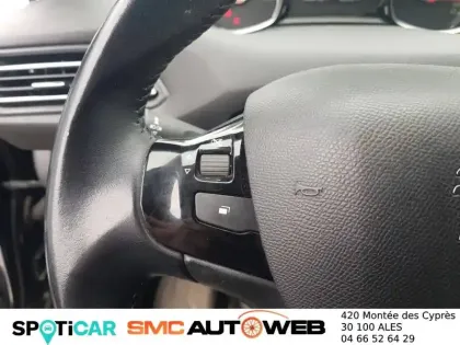 Photo 80 Peugeot 308  PureTech 110ch S&S BVM6