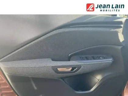 Photo 18 Lexus Lbx  2WD