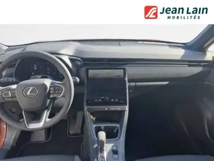 Photo 17 Lexus Lbx  2WD