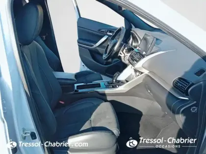 Photo 32 Mitsubishi Eclipse  Cross 2.4 MIVEC PHEV Twin Motor 4WD Business