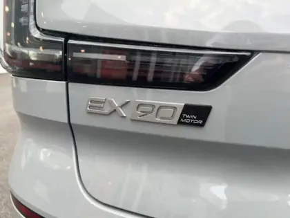 Photo 11 Volvo Ex90  Twin 408ch Ultra 7 places