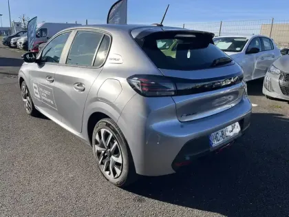 Photo 6 Peugeot 208  Electrique 50 kWh 136ch