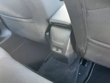 Photo 19 Peugeot 208  Electrique 50 kWh 136ch