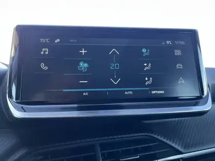 Photo 31 Peugeot 208  Electrique 50 kWh 136ch