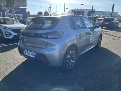 Photo 38 Peugeot 208  Electrique 50 kWh 136ch