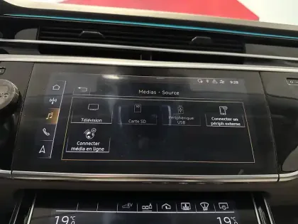 Photo 38 Audi A8  L 60 TFSI e Tiptronic 8 Quattro