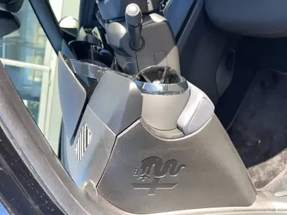 Photo 17 Alfa Romeo Junior  Elettrica 156 ch