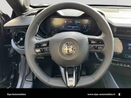 Photo 44 Alfa Romeo Junior  Elettrica 156 ch