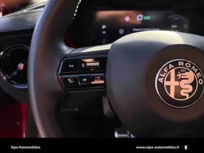 Photo 61 Alfa Romeo Junior  Elettrica 280 ch