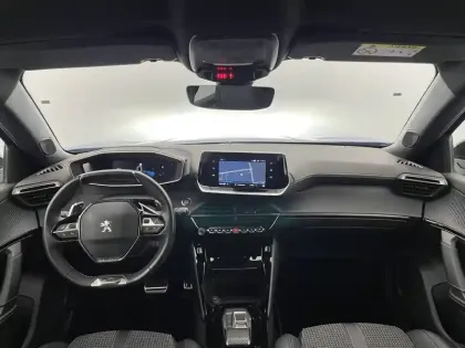 Photo 29 Peugeot 2008  PureTech 130 S&S EAT8