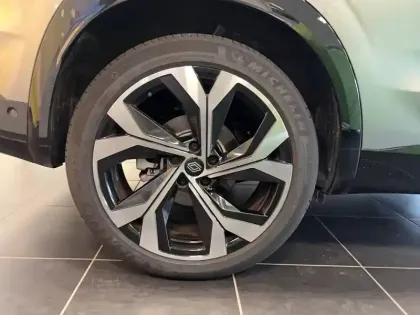 Photo 38 Renault Austral  E-Tech full hybrid 200 GSR2