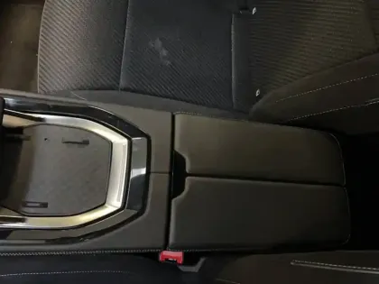 Photo 26 Renault Austral  E-Tech full hybrid 200 GSR2