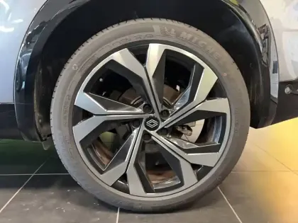 Photo 39 Renault Austral  E-Tech full hybrid 200 GSR2