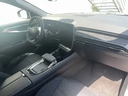 Photo 11 Renault Austral  E-Tech full hybrid 200 GSR2