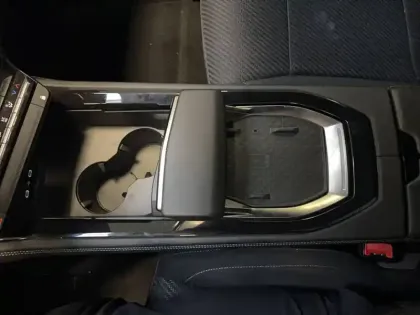 Photo 24 Renault Austral  E-Tech full hybrid 200 GSR2