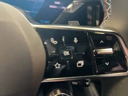 Photo 15 Renault Austral  E-Tech full hybrid 200 GSR2