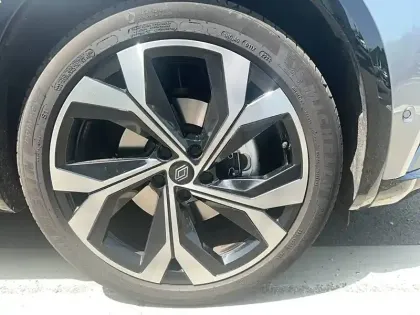 Photo 8 Renault Austral  E-Tech full hybrid 200 GSR2